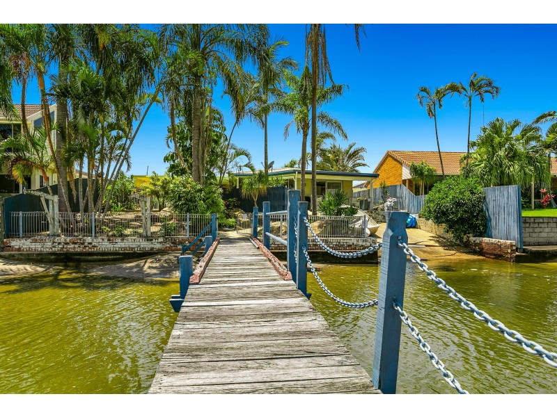 8 Coomaroo Crescent, Minyama QLD 4575