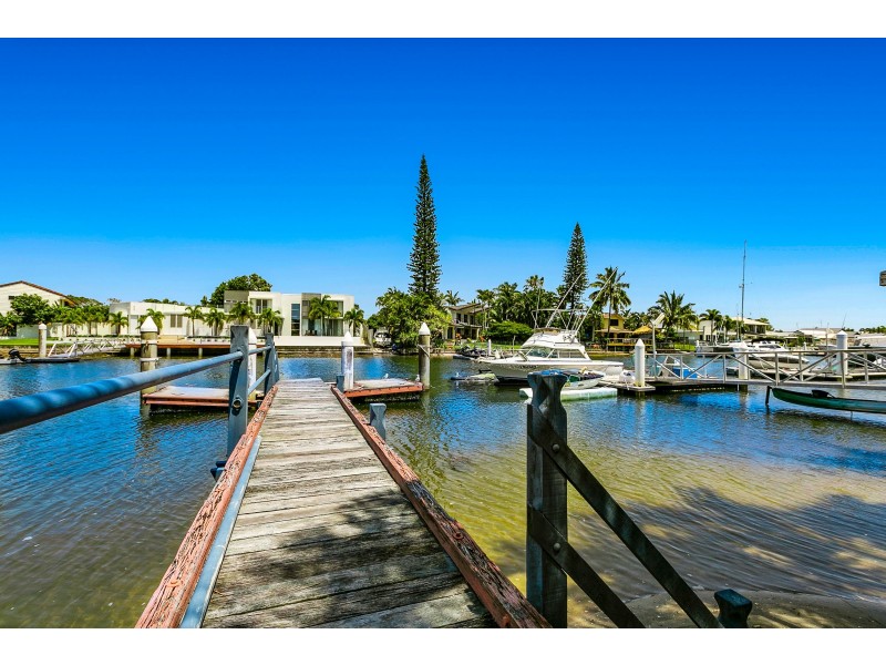 8 Coomaroo Crescent, Minyama QLD 4575