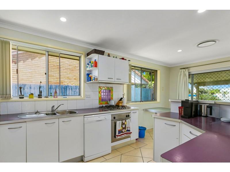 8 Coomaroo Crescent, Minyama QLD 4575