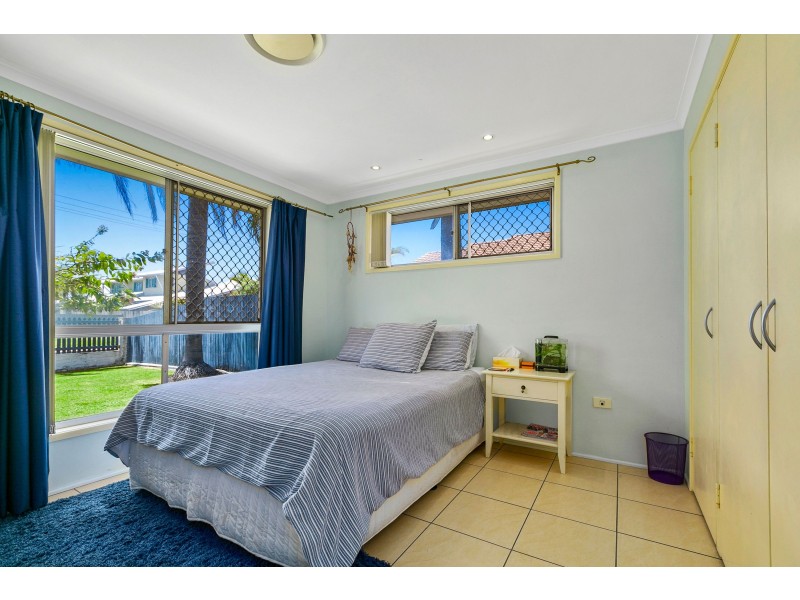 8 Coomaroo Crescent, Minyama QLD 4575