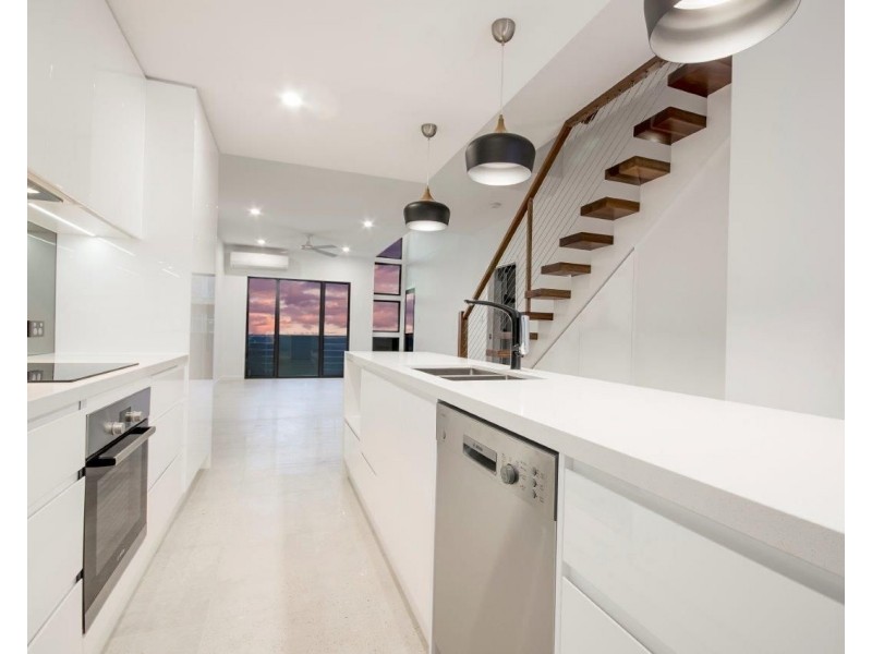 92 Osborne Circuit, Maroochydore QLD 4558