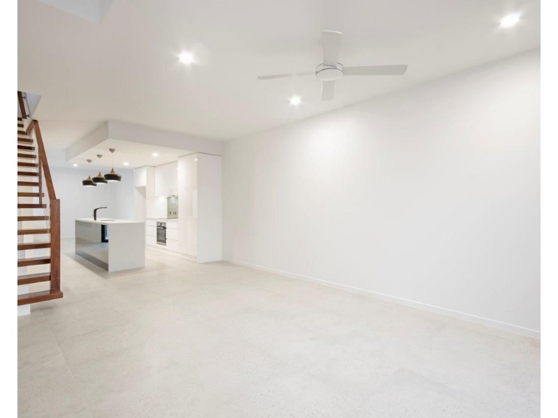 92 Osborne Circuit, Maroochydore QLD 4558