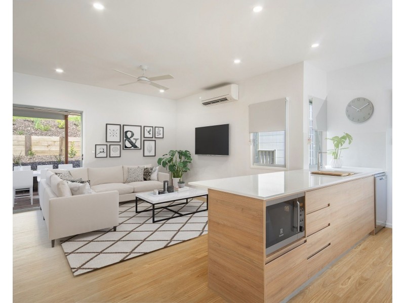 1/15 The Grove, Alexandra Headland QLD 4572