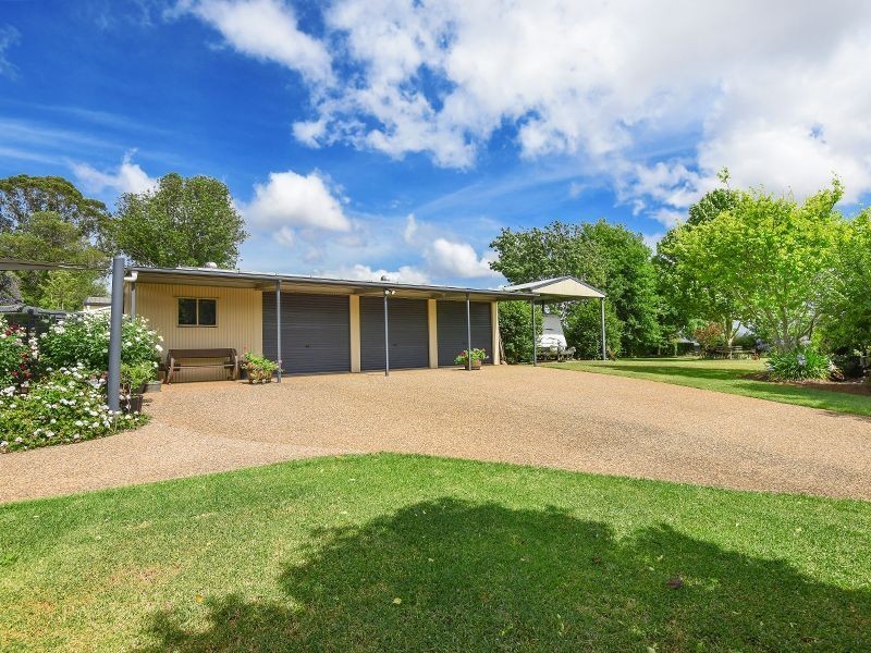 1 Leopard Ash Road, Kleinton QLD 4352