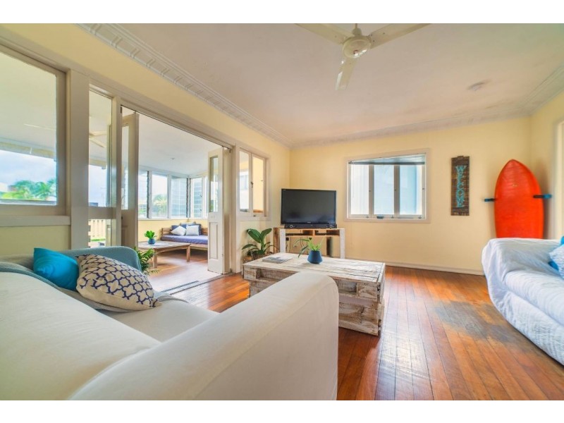 8 William Street, Alexandra Headland QLD 4572