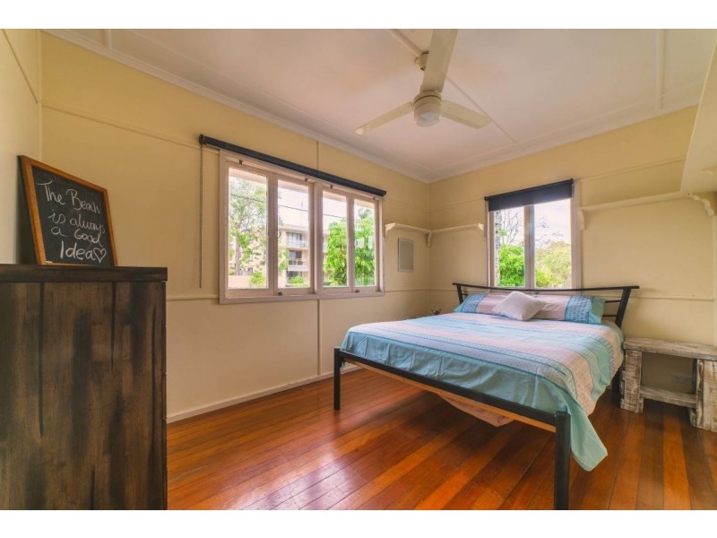 8 William Street, Alexandra Headland QLD 4572