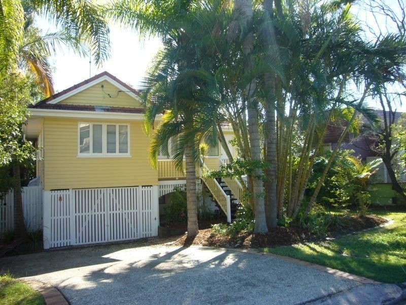 8 William Street, Alexandra Headland QLD 4572