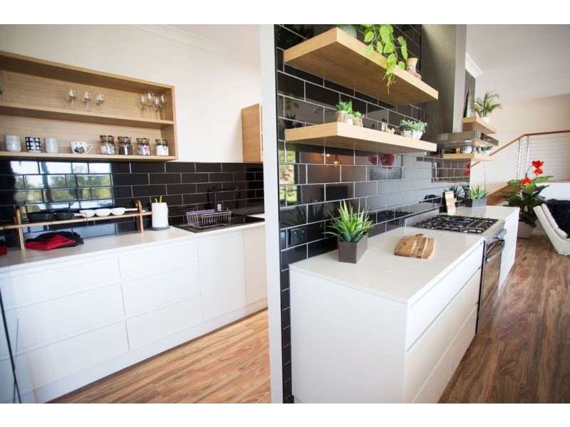 22 Hughes Place, Valdora QLD 4561