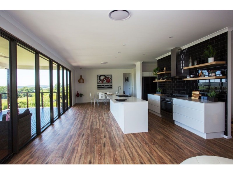 22 Hughes Place, Valdora QLD 4561