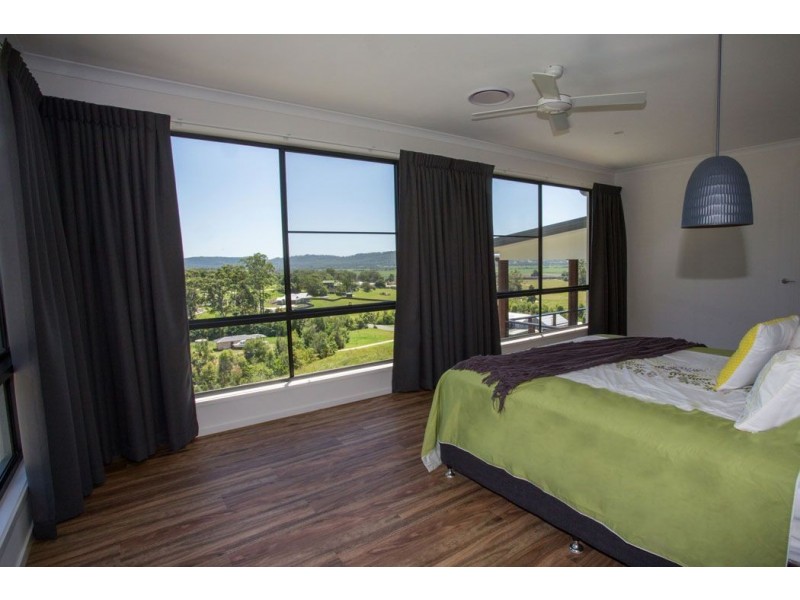 22 Hughes Place, Valdora QLD 4561