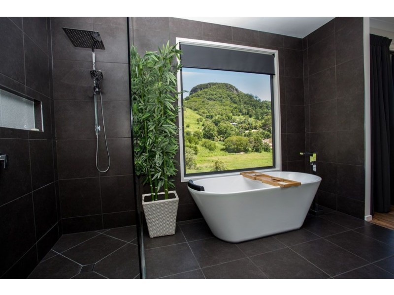 22 Hughes Place, Valdora QLD 4561