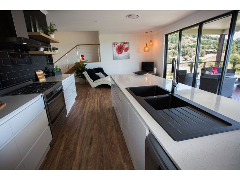 22 Hughes Place, Valdora QLD 4561