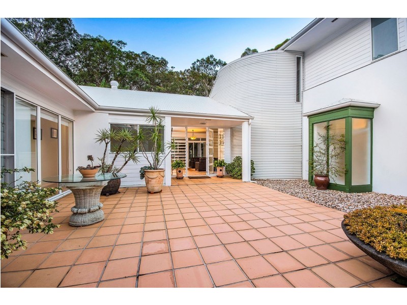 9 Upland Court, Tinbeerwah QLD 4563