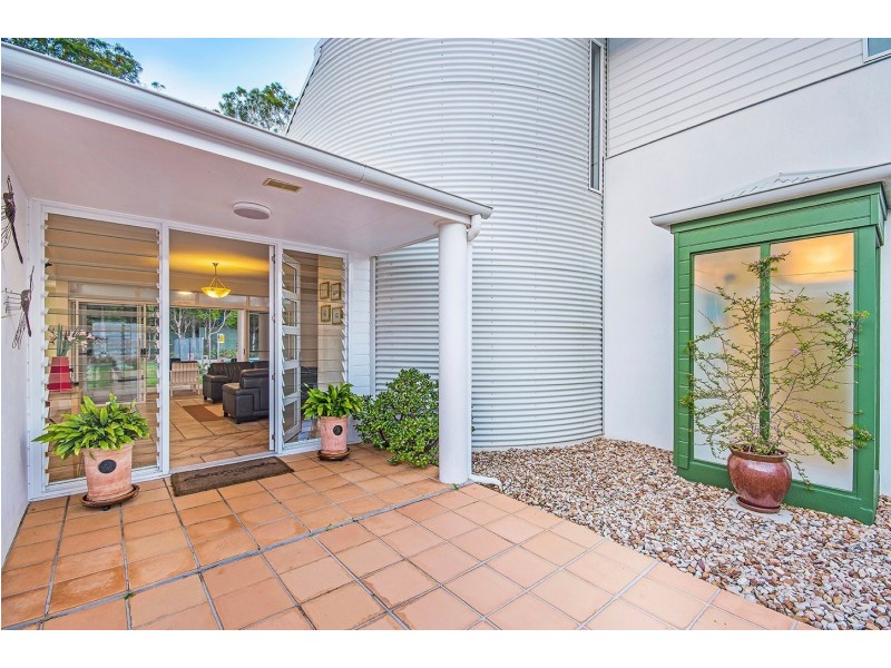 9 Upland Court, Tinbeerwah QLD 4563