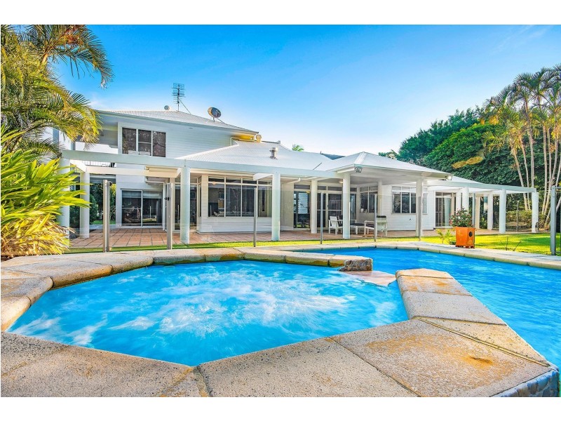 9 Upland Court, Tinbeerwah QLD 4563