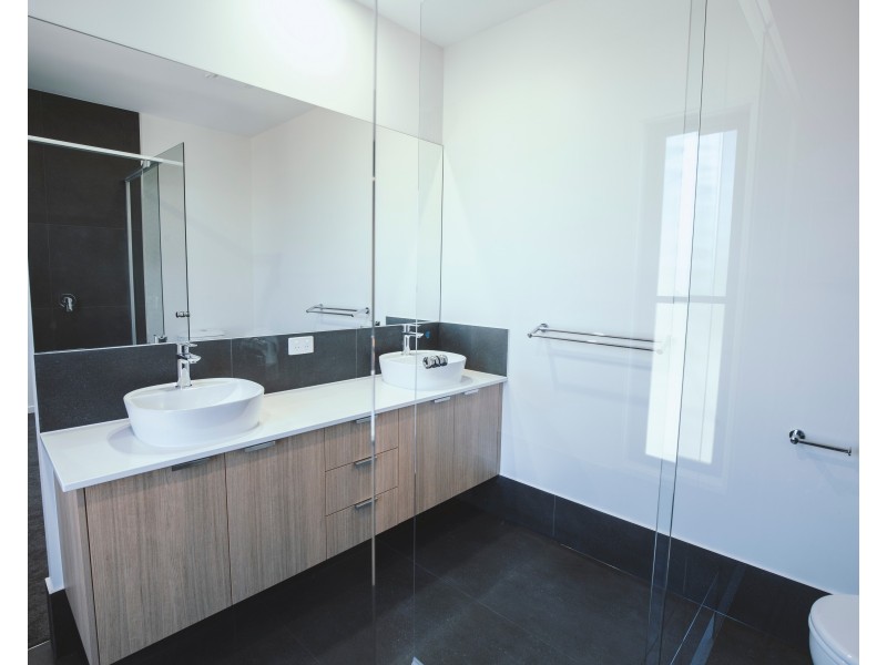 28 Bedarra Circuit, Maroochydore QLD 4558