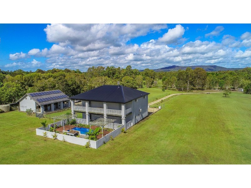 18 Amaroo Place, Cooroibah QLD 4565