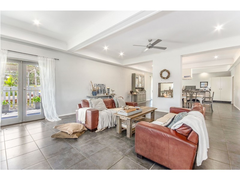 18 Amaroo Place, Cooroibah QLD 4565