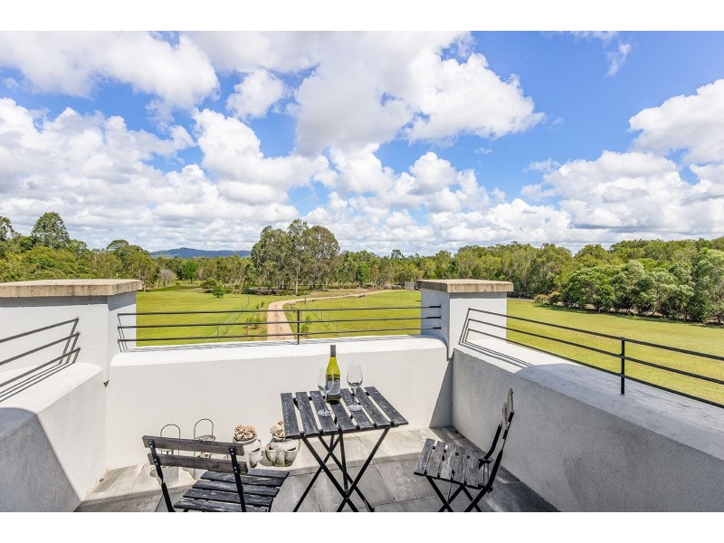 18 Amaroo Place, Cooroibah QLD 4565