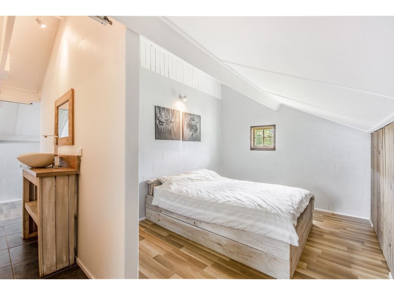 18 Amaroo Place, Cooroibah QLD 4565