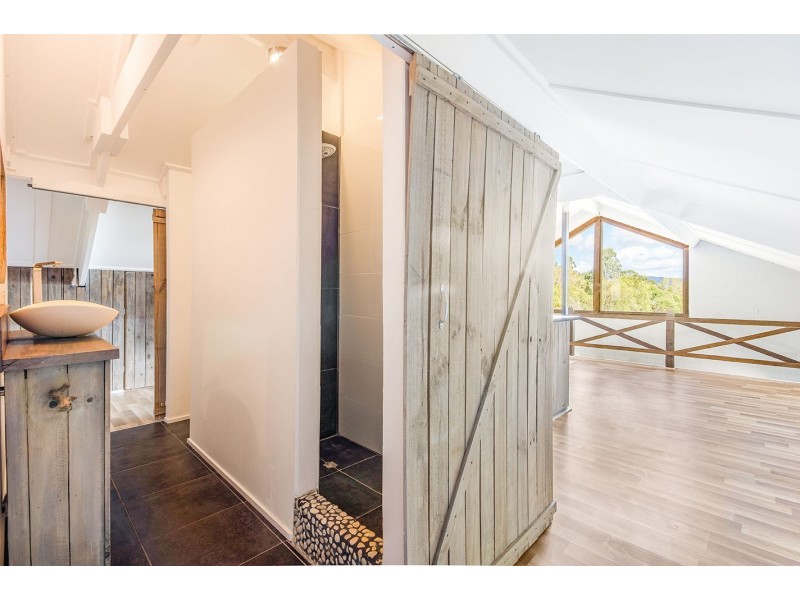 18 Amaroo Place, Cooroibah QLD 4565