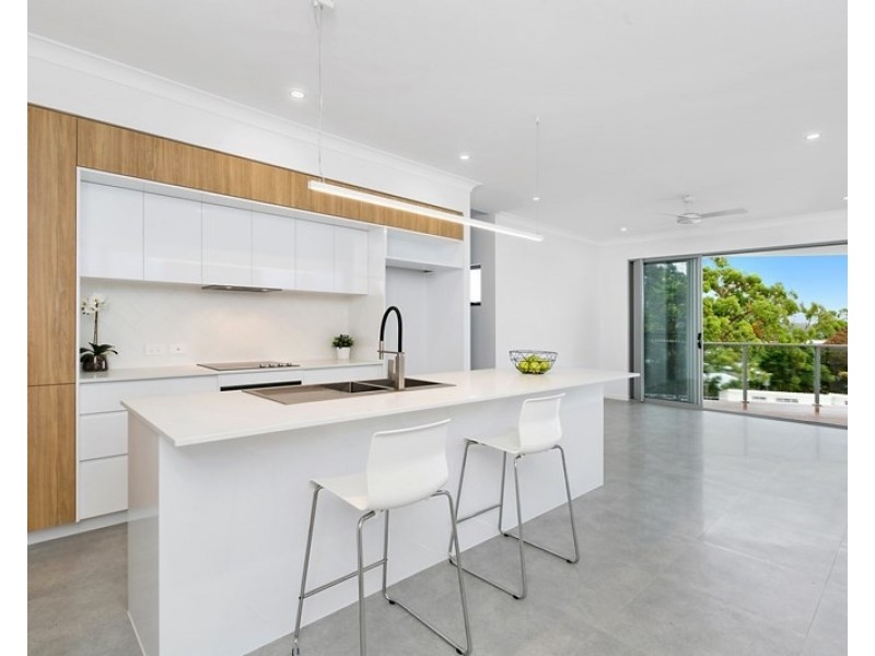 13 The Grove, Alexandra Headland QLD 4572