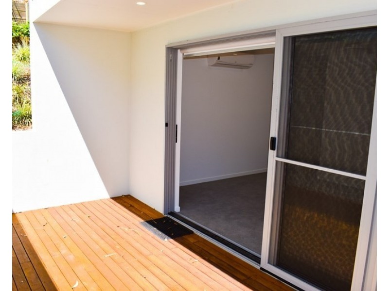 13 The Grove, Alexandra Headland QLD 4572