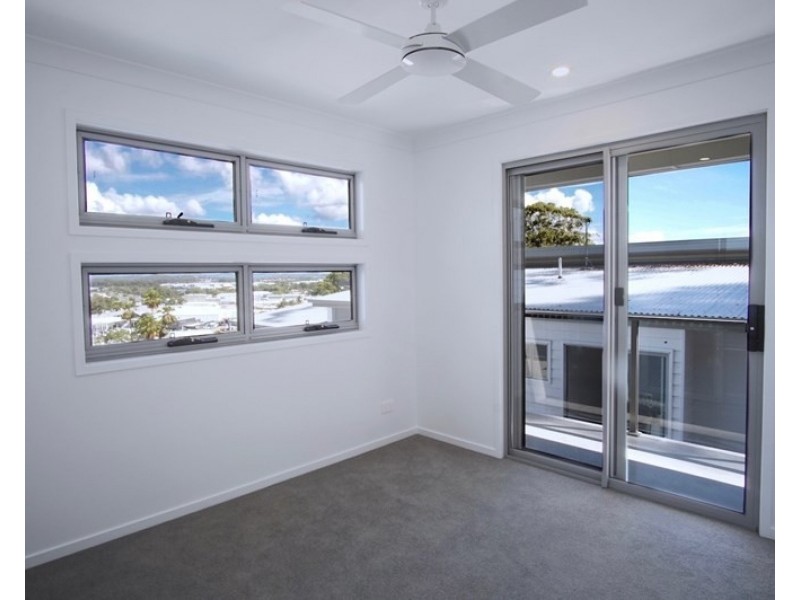 13 The Grove, Alexandra Headland QLD 4572