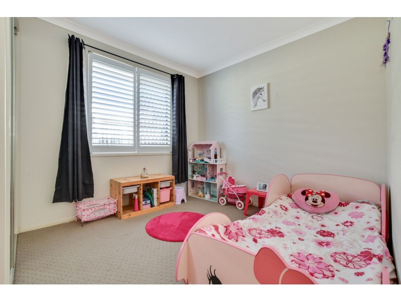 8 Myrtle Place, Mountain Creek QLD 4557