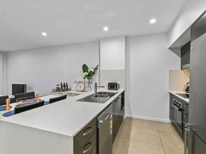 1005/132 Osborne Road, Mitchelton QLD 4053