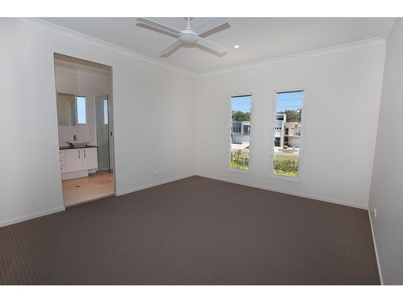 27 Serenity Circuit, Maroochydore QLD 4558