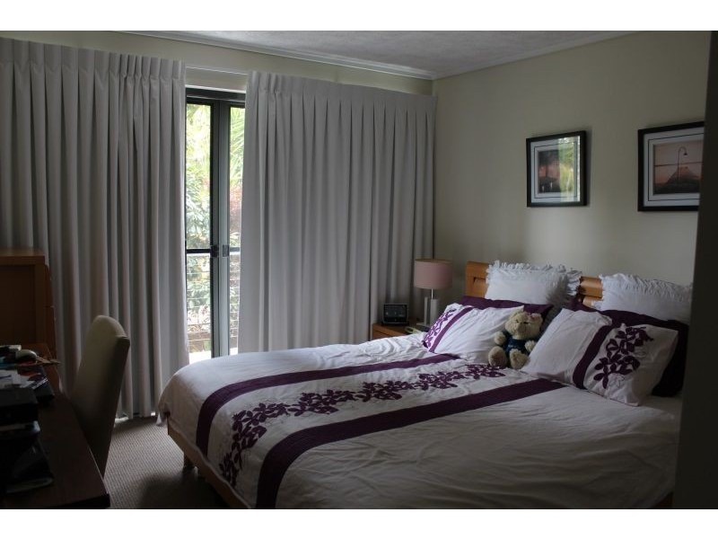 12/4 Grand Parade, Kawana Island QLD 4575