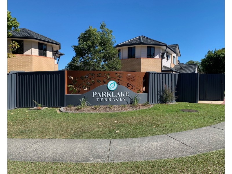 9/2 Springhill Drive, Sippy Downs QLD 4556