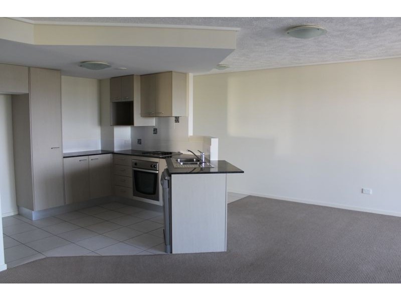 39/4 Grand Parade, Kawana Island QLD 4575