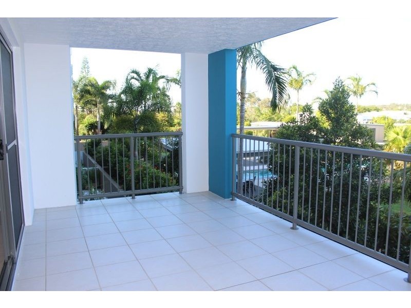 19/4 Grand Parade, Parrearra QLD 4575