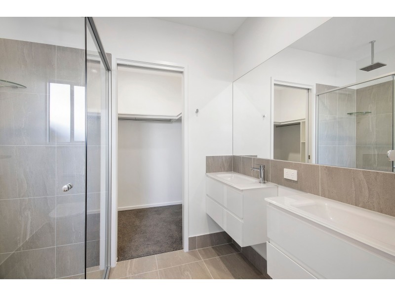 18 Fiona Street, Caloundra West QLD 4551