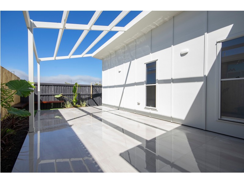 18 Fiona Street, Caloundra West QLD 4551