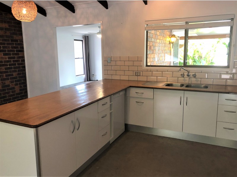 293 Main Road, Kuluin QLD 4558