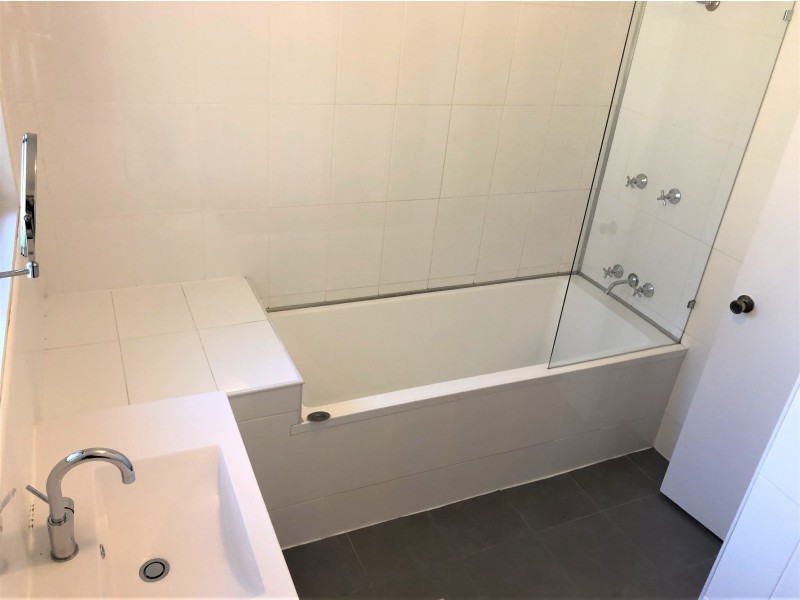 293 Main Road, Kuluin QLD 4558