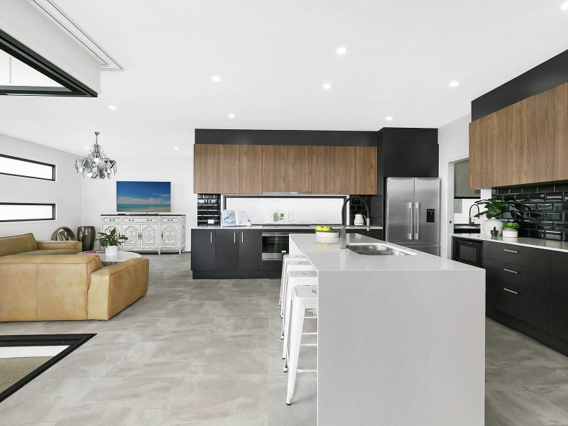 13 Round Bush Crescent, Maroochydore QLD 4558