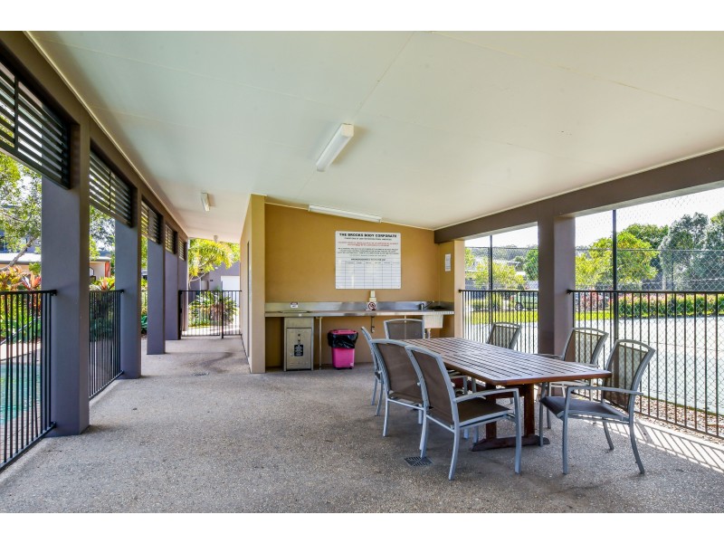 3/2 Lakehead Drive, Sippy Downs QLD 4556