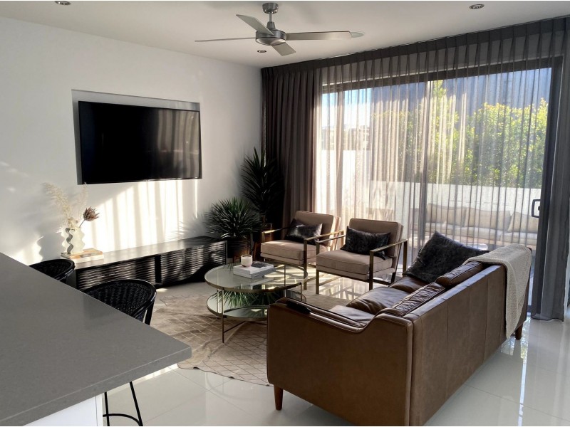 31 Tinnanbar Tce, Maroochydore QLD 4558
