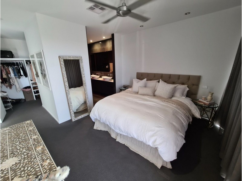 31 Tinnanbar Tce, Maroochydore QLD 4558