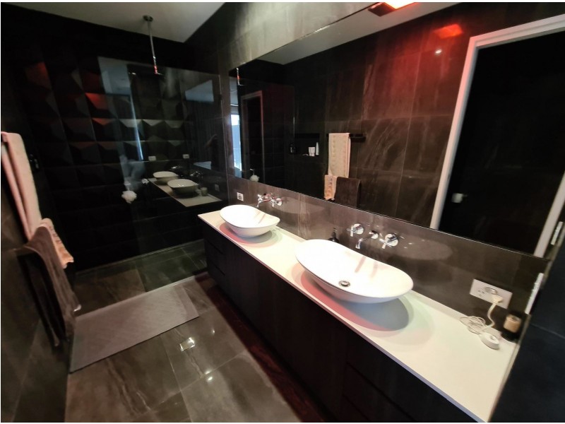 31 Tinnanbar Tce, Maroochydore QLD 4558