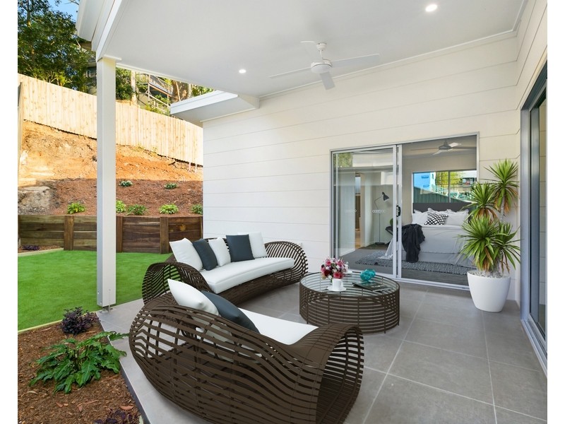 9 The Grove, Alexandra Headland QLD 4572