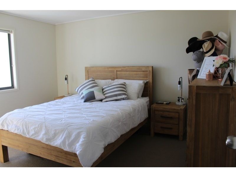 49/4 Grand Parade, Parrearra QLD 4575