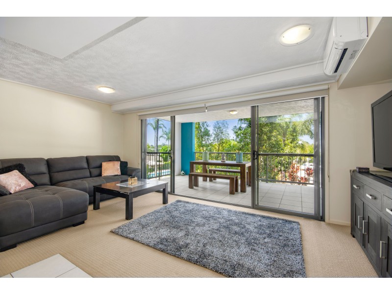 19/4 Grand Parade, Kawana Island QLD 4575
