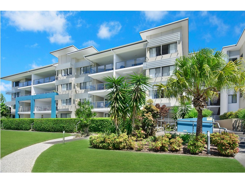 19/4 Grand Parade, Kawana Island QLD 4575