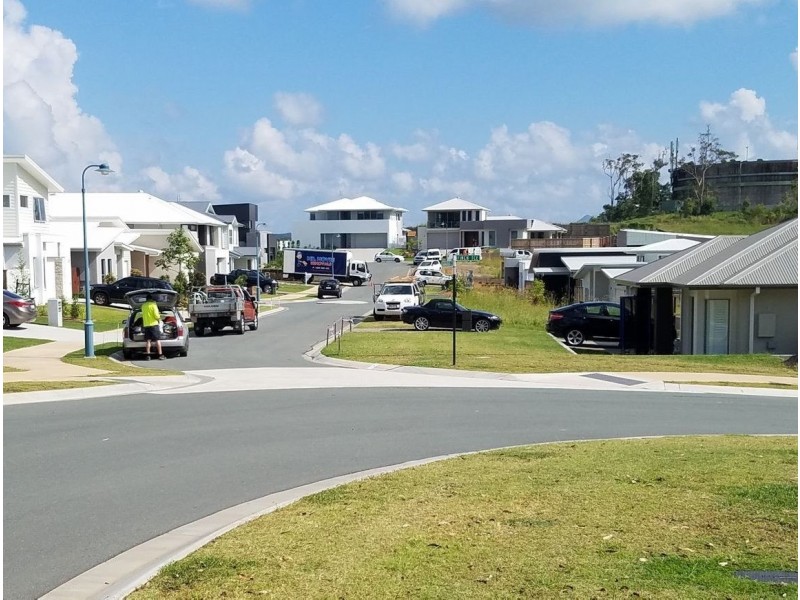 27 Finch Terrace, Peregian Springs QLD 4573