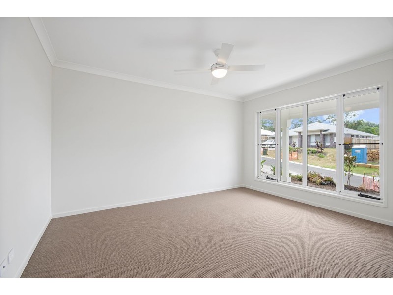 1 Outlook Rise, Mooloolah Valley QLD 4553